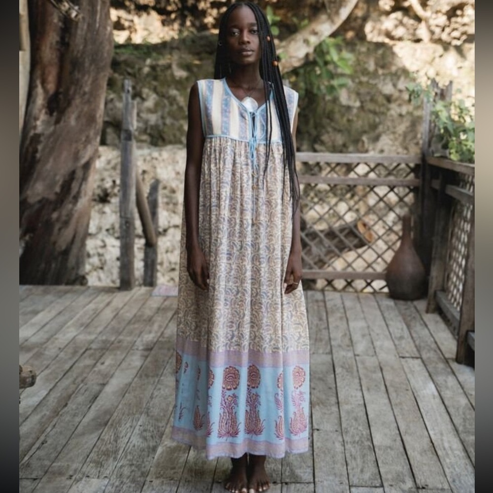 NWT Daughters of India Aahana Maxi Dress in Blue Bell Floral Size XL - Picture 2 of 16